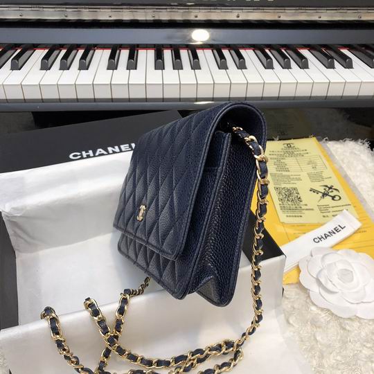 Wallet on chain 33814 19x12.5cm AL49 (3)