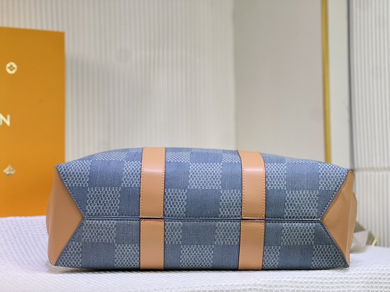 Weekend M40702 43x34x17 5cm ss1_5