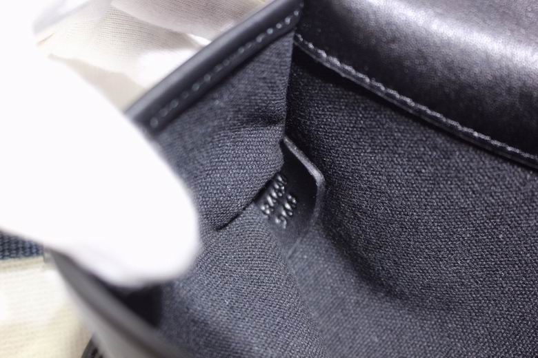 0391-4 24X17X3.5cm XM 8