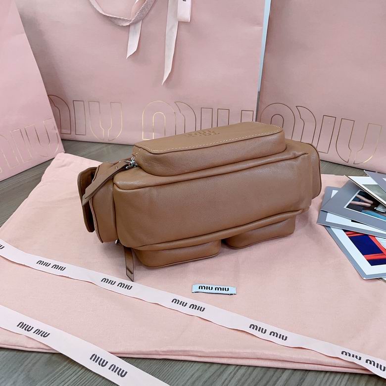 5BC146 21X12X6cm SF 3