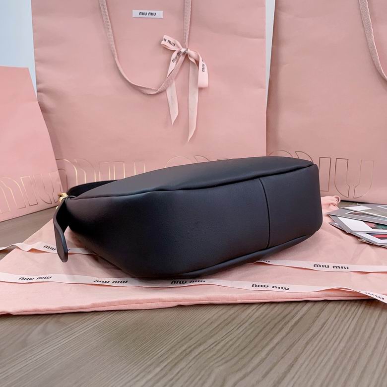 5BC151 27X20X8cm SF 3