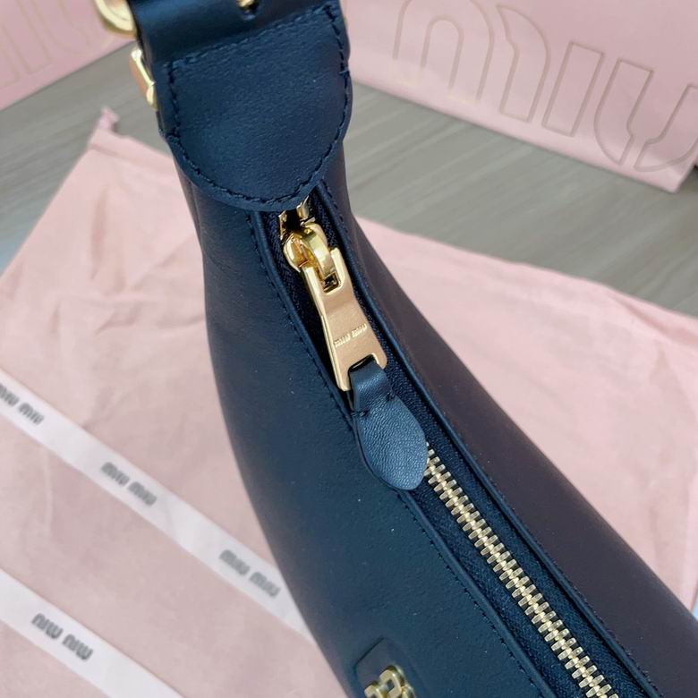 5BC151 27X20X8cm SF 6