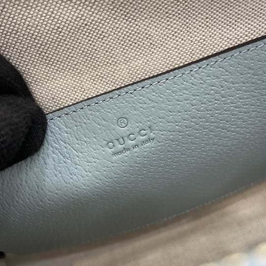 625549 26X21X6cm MP 2色 8