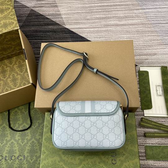 772239 19X13X5cm MP 2色 1