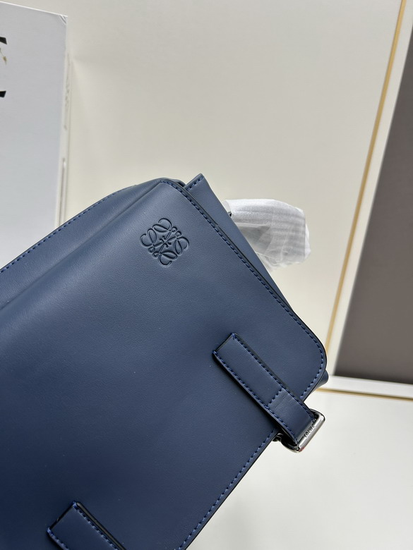 Loewe S11388 24 5x18x10 5cm jj5_4