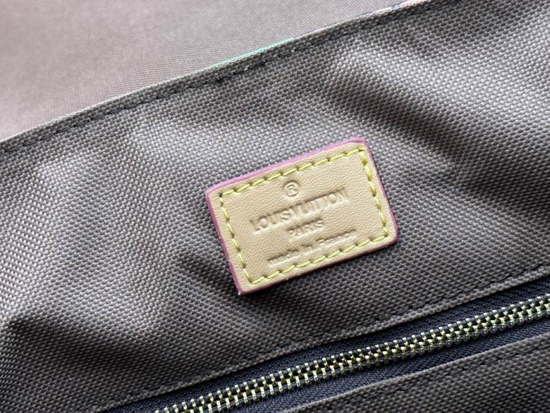 M41379 38X44X12.5cm YG 7