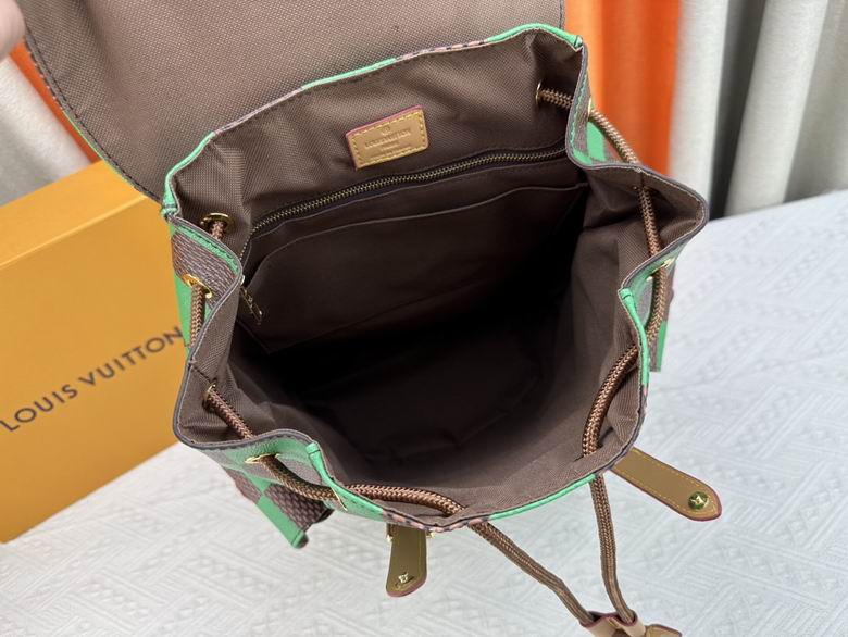 M41379 38X44X12.5cm YG 8