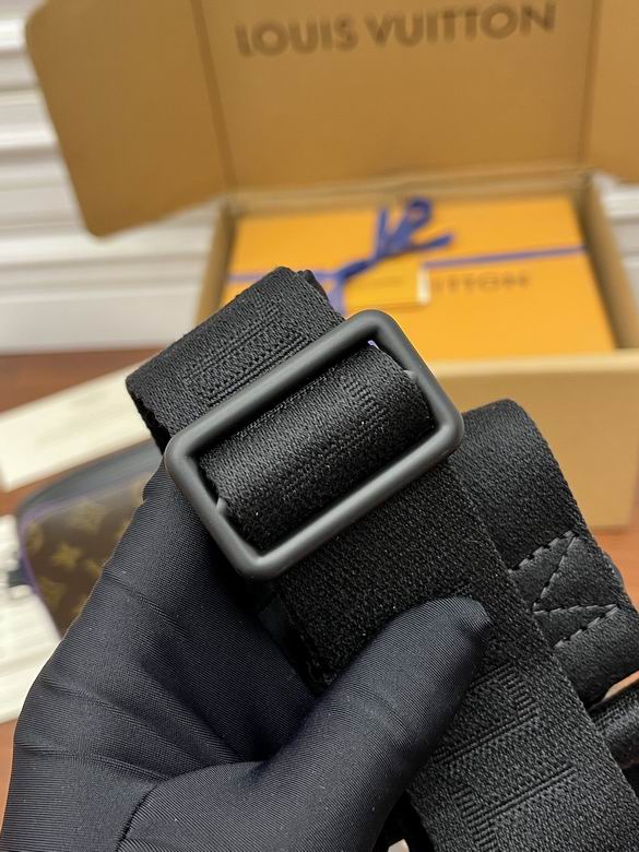 M46266 25X18.5X7cm YG 7