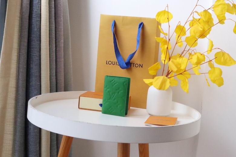 M81540 8X11X1cm XM 4