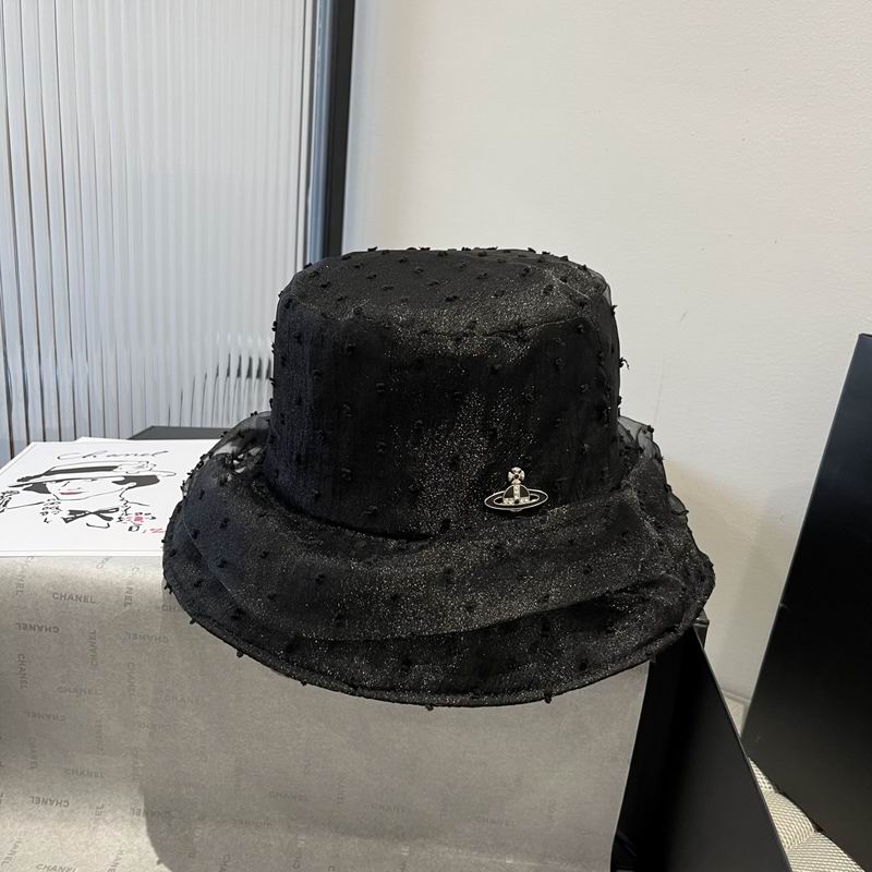 26 Vivienne Westwood hat