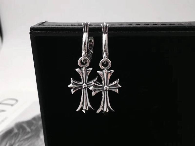 25Chrome Hearts earring