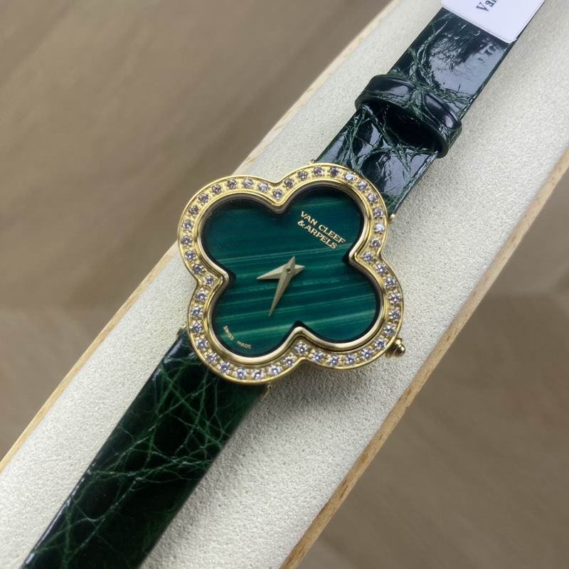 Van Cleef & Arpels watch 102413