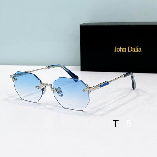 John Daila 0326 52 23-145 F