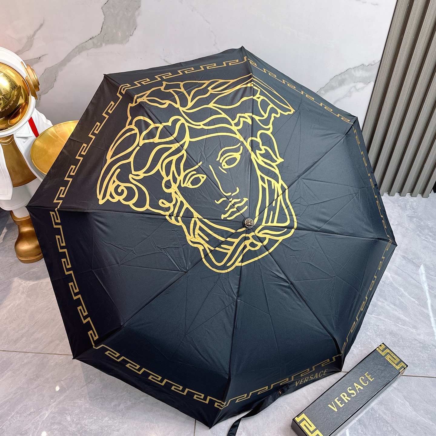 Versace Umbrella E05