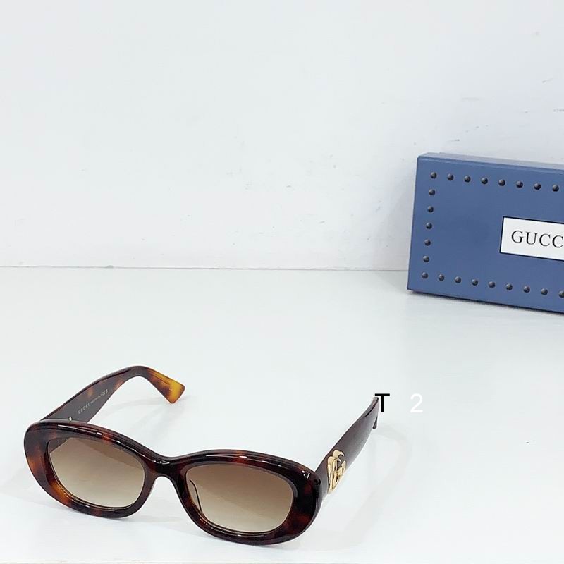 Gucci 0423 54 18-145 b