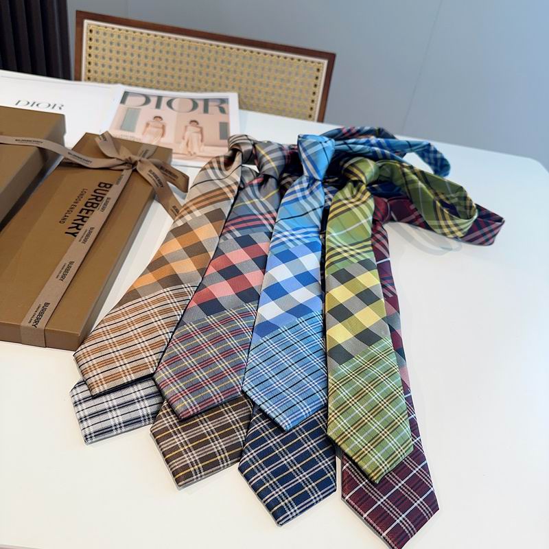 Burberry Tie hm17