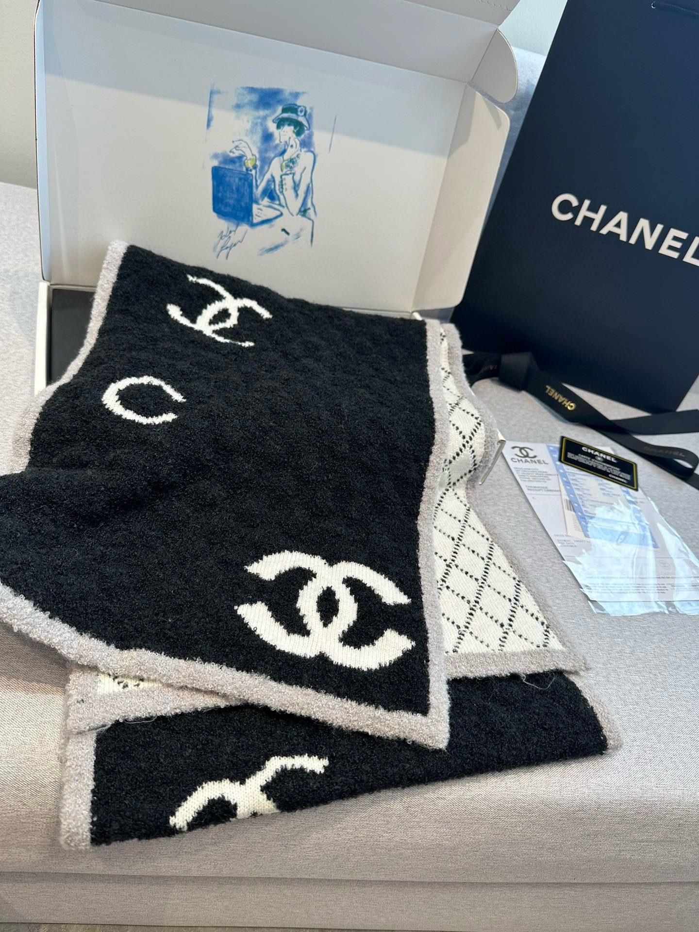 Chanel scarf 35X180cm 100%羊绒 E28