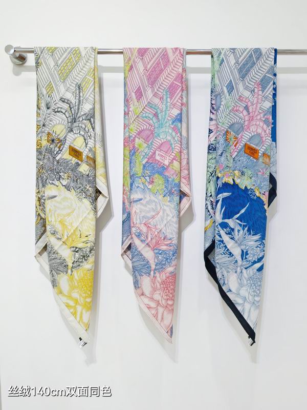Hermes scarf 140X140cm 70%羊绒 30%真丝 E090601