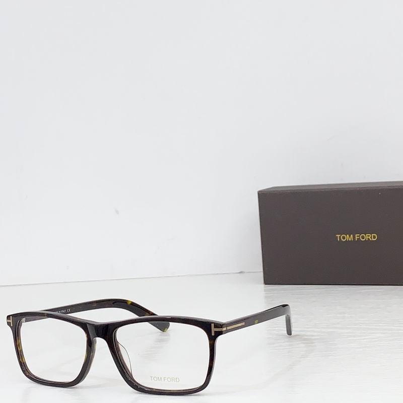 Tom Ford TF5681 56-17-145 b