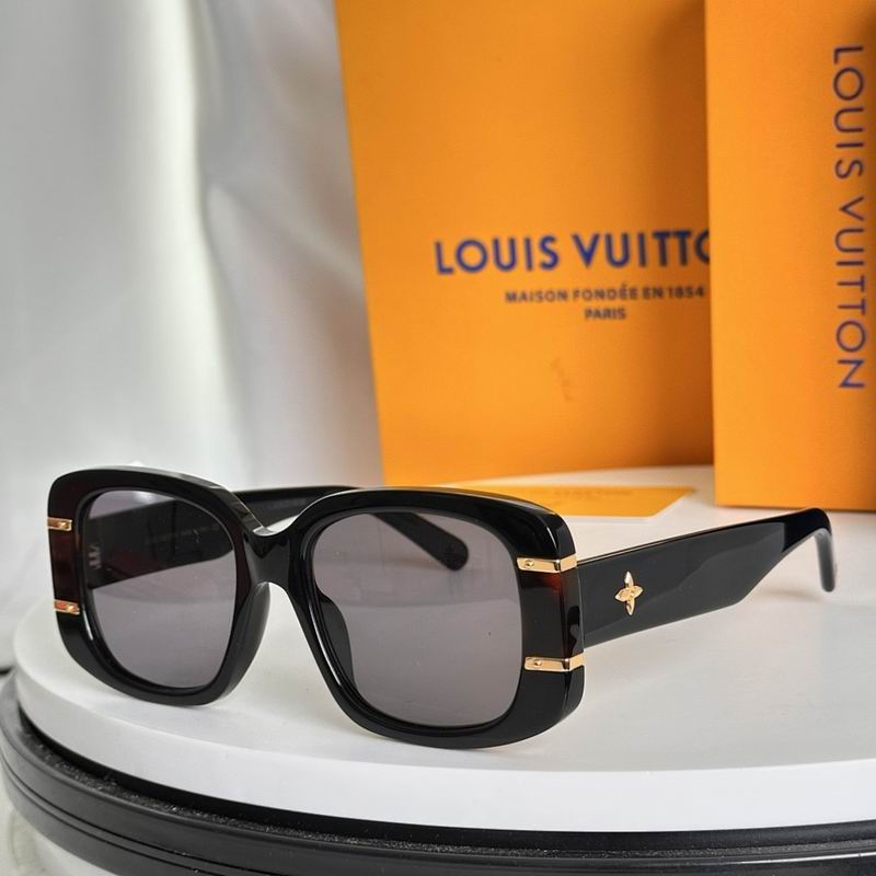 LV Glasses smr240