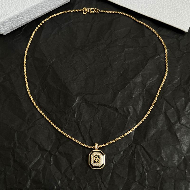 Dior Necklace 10yxx114