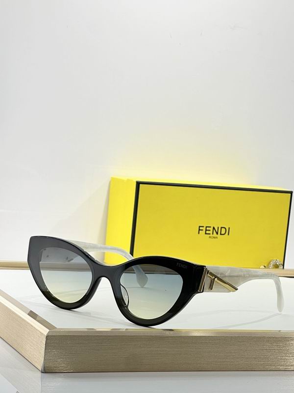 Fendi Glasses smr77