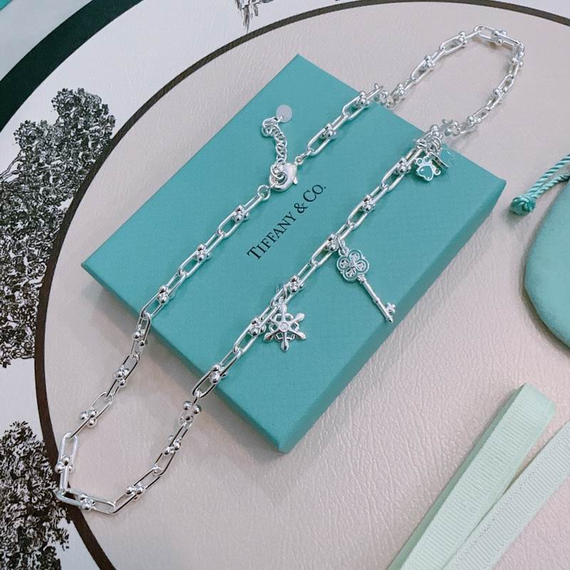 Tiffany necklace 09yxx06