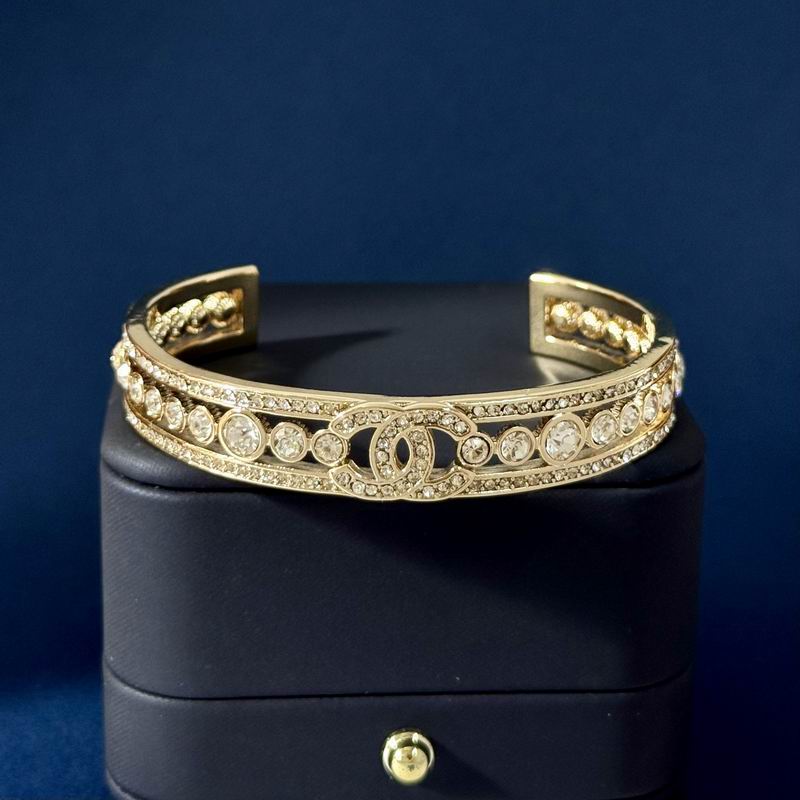 Chanel Bracelet 12yxx65
