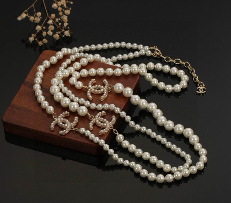 Chanel Necklace 10yxx24