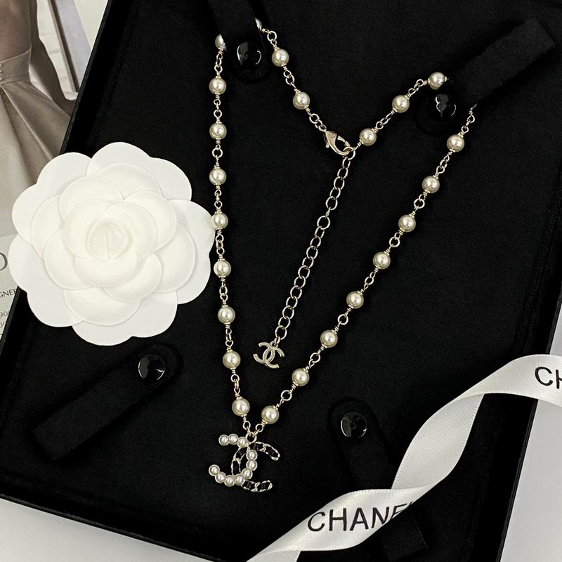Chanel Necklace 10yxx79