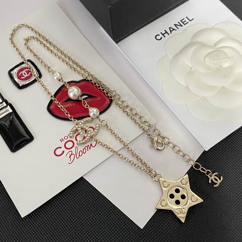 Chanel Necklace 12yxx325