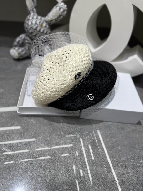 26 Gucci beret