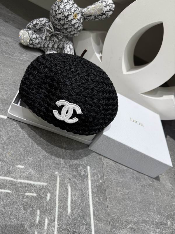 26 Chanel beret