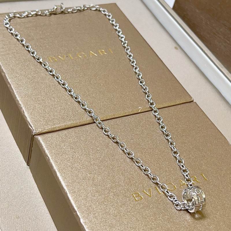 Bvlgari necklace 11yxx78