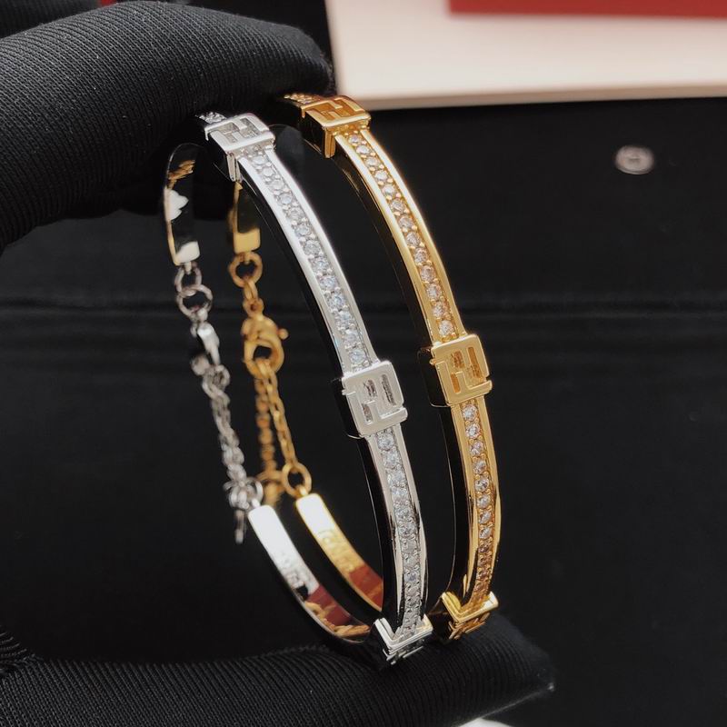 Fendi bracelet 12yxx04
