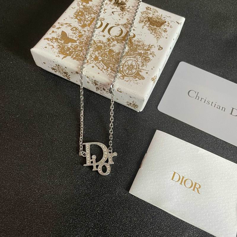 Dior Necklace 02yxs36