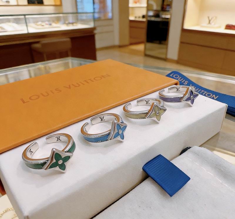 LV Ring 03yxs35