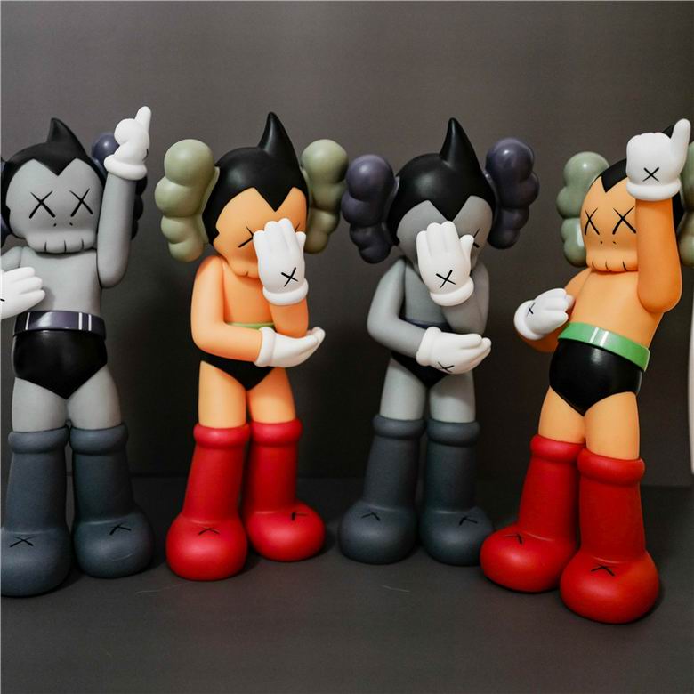 Kaws 37cm 4C m36