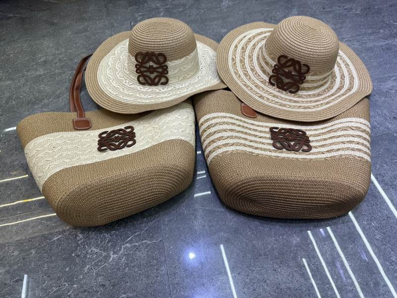 Loewe beach bag hat
