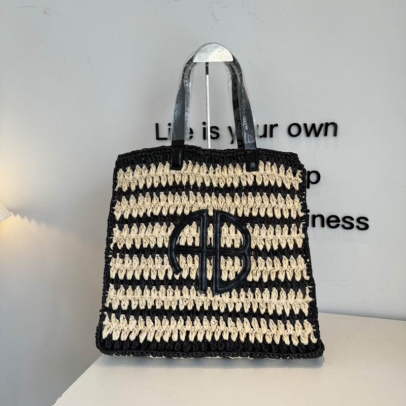 Anni Bing Rio beach bag
