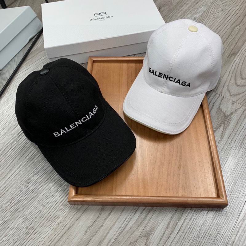 Balenciaga Cap 060203