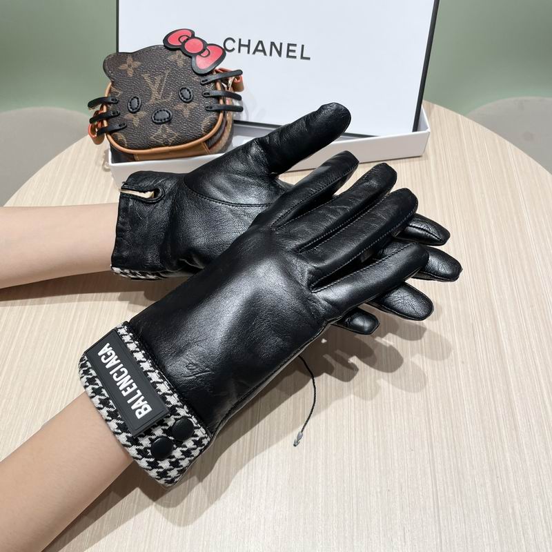 Balenciaga Gloves