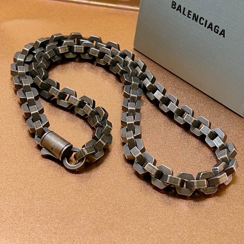 Balenciaga Necklace 04yxh55
