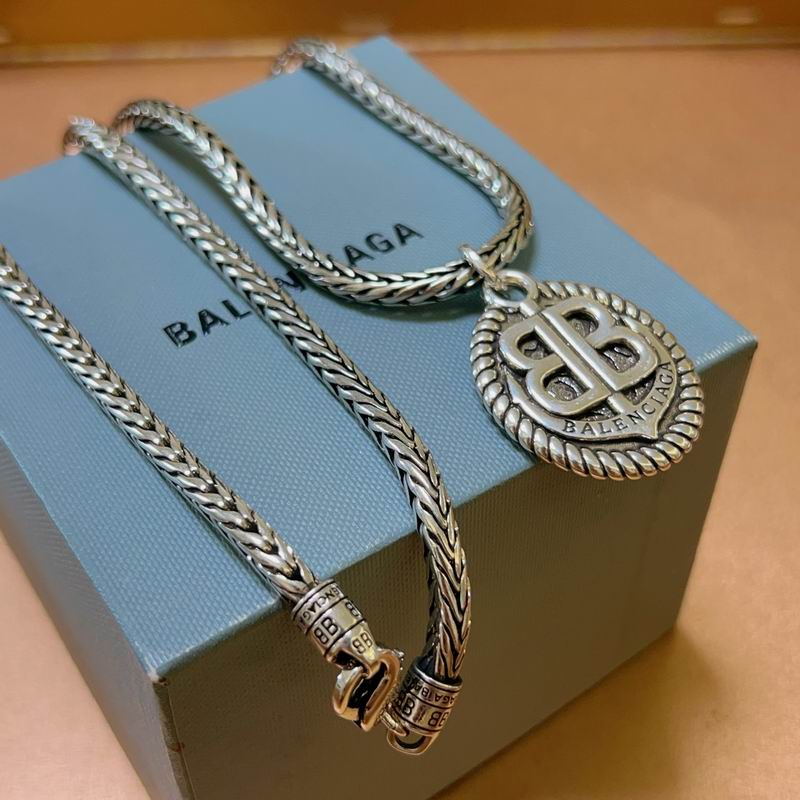 Balenciaga Necklace 04yxh64