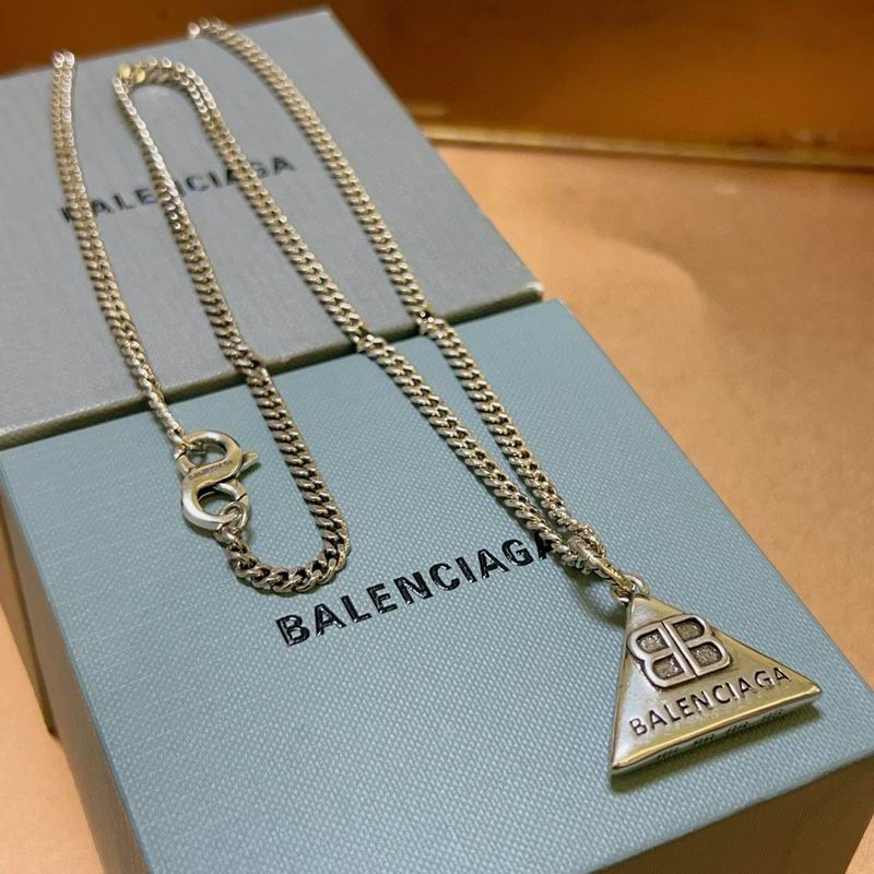 Balenciaga Necklace 06yxh39