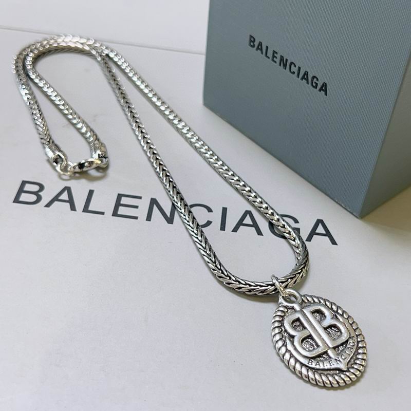 Balenciaga Necklace 06yxh42