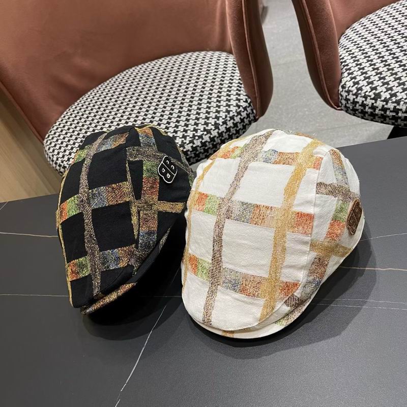 Balenciaga beret 011502