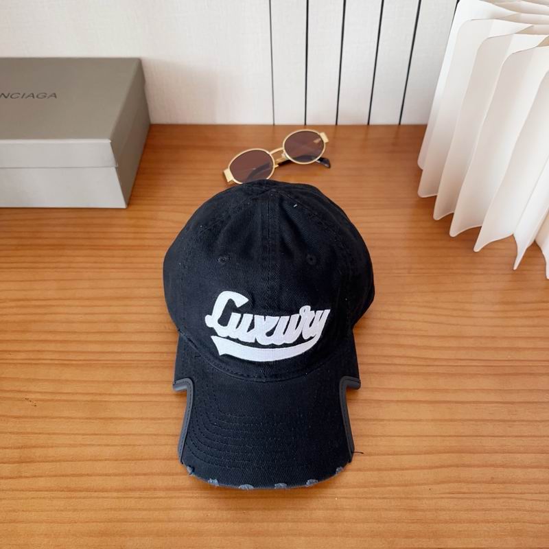Balenciaga cap dx45