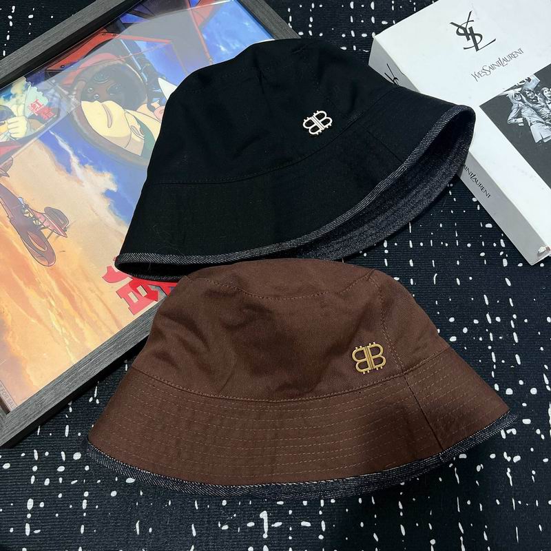 Balenciaga hat dx18