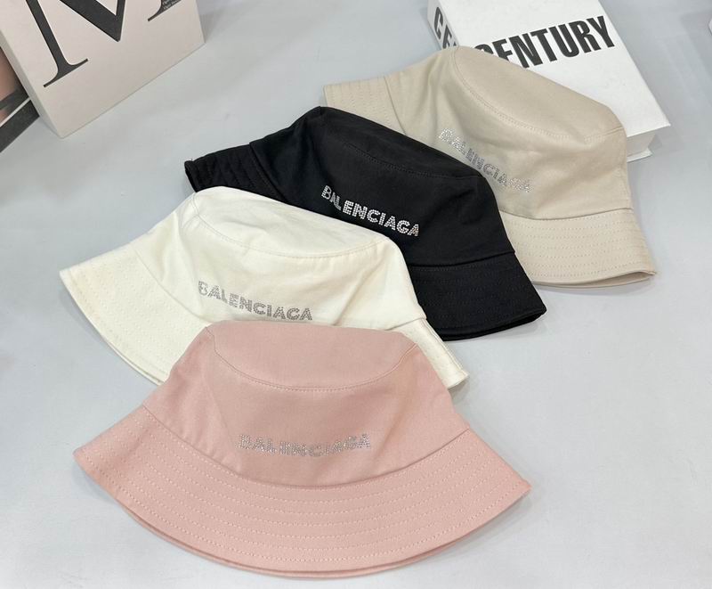 Balenciaga hat dx03